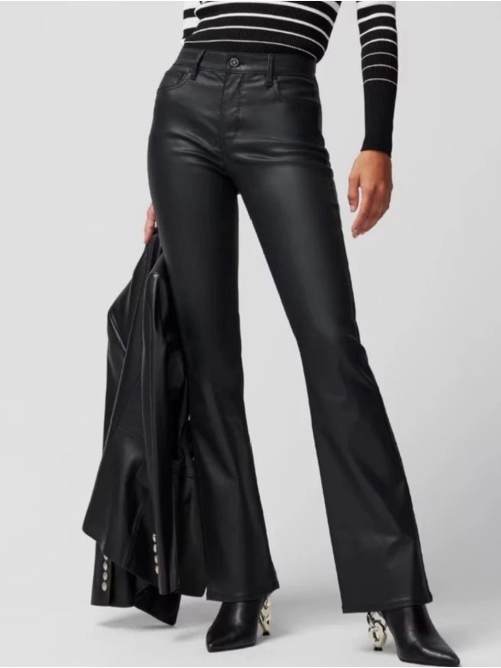 Banana Republic Coated Low Rise Bootcut Black Jeans Women’s Size 29/8 Petite NWT